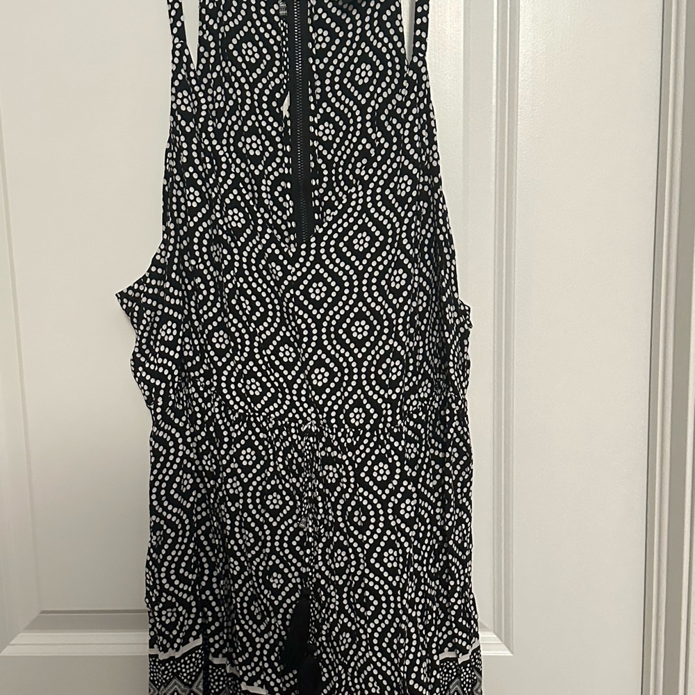 Torrid Black and White Geometric Tank Top